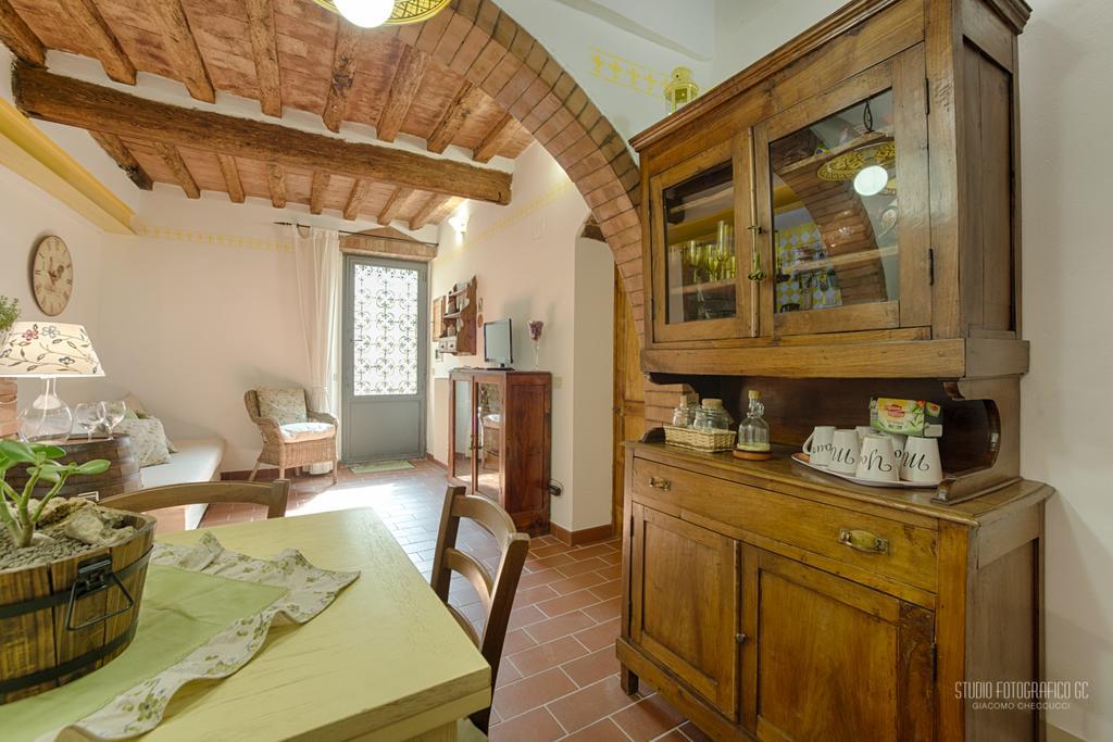 צ'רטאלדו Tognazzi Casa Vacanze - Casa Il Giglio מראה חיצוני תמונה
